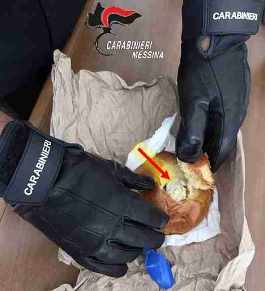 Droga dentro la brioche, arrestata 39enne